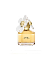Load image into Gallery viewer, MARC JACOBS DAISY EDT - AVAILABLE IN 3 SIZES - Beauty Bar
