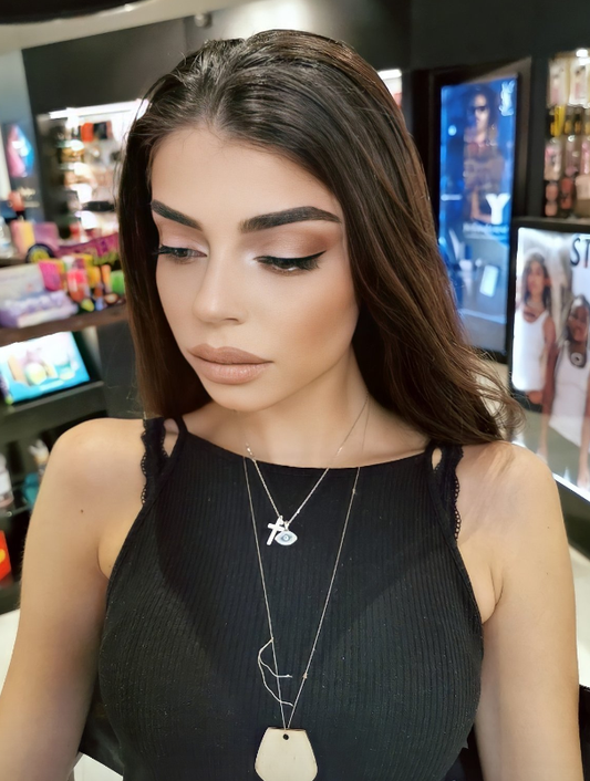 The 5-Minute Uni-Proof Make up Routine by Makeup Artist Antonis Malialis