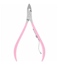 Load image into Gallery viewer, W7 CUTICLE CLIPPER - Beauty Bar 

