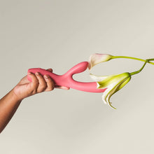 Load image into Gallery viewer, SMILE MAKERS THE ARTIST - Beauty Bar 
