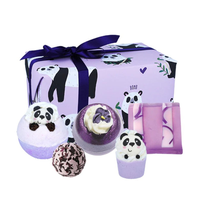 BOMB COSMETICS PANDA YOURSELF GIFT PACK - Beauty Bar 