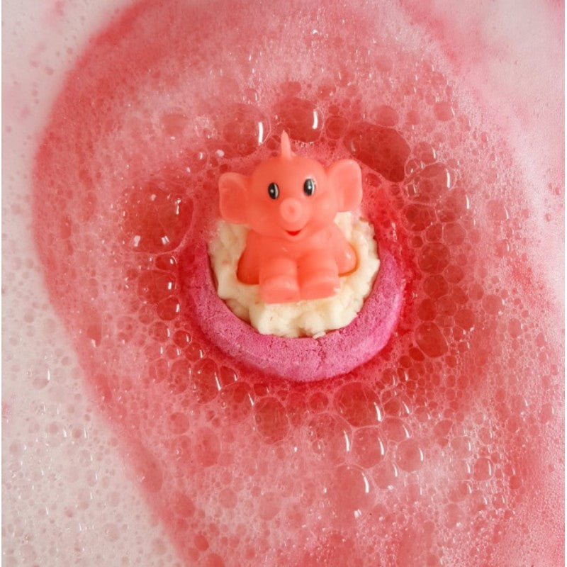 BOMB COSMETICS PIGGY IN THE MIDDLE TOY BLASTER - Beauty Bar Cyprus