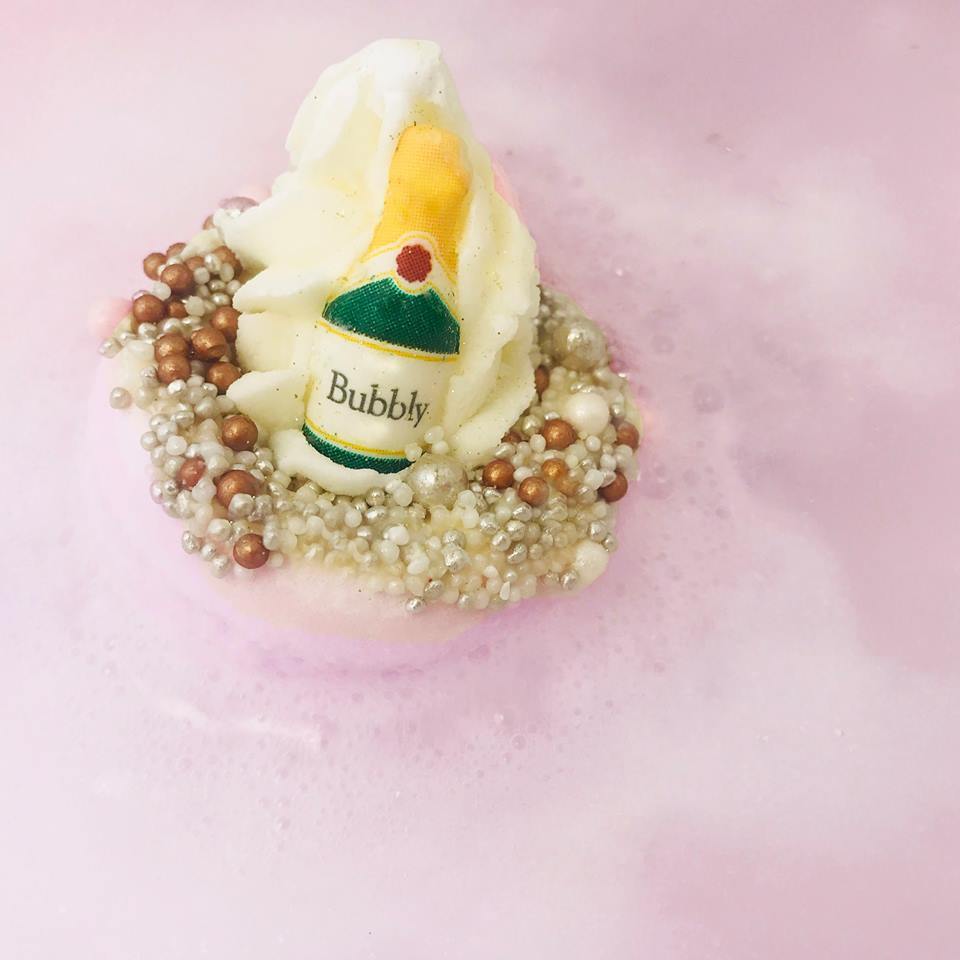 BOMB COSMETICS FIZZ THE SEASON BLASTER - Beauty Bar Cyprus